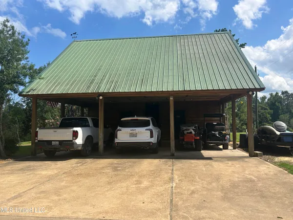 $350,000 | 215 County Road 369, Carrollton, MS 38917