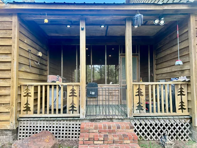 $380,000 | 215 County Road 369, Carrollton, MS 38917