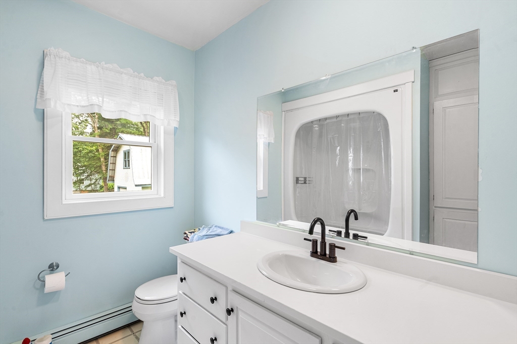 84 High Street Upton, MA 01568 - Photo 23 of 32