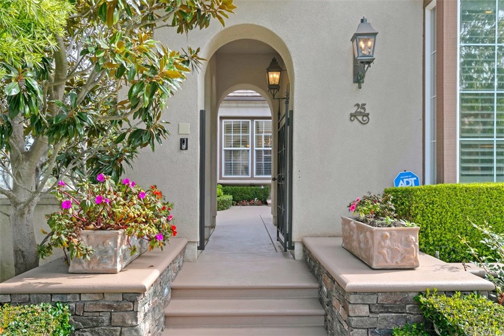 25 Vernon Newport Coast, CA 92657 - Photo 11 of 45