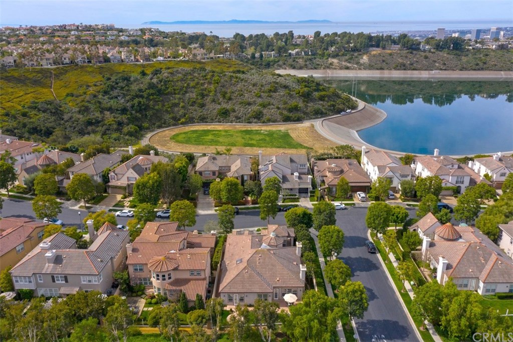 25 Vernon Newport Coast, CA 92657 - Photo 7 of 45