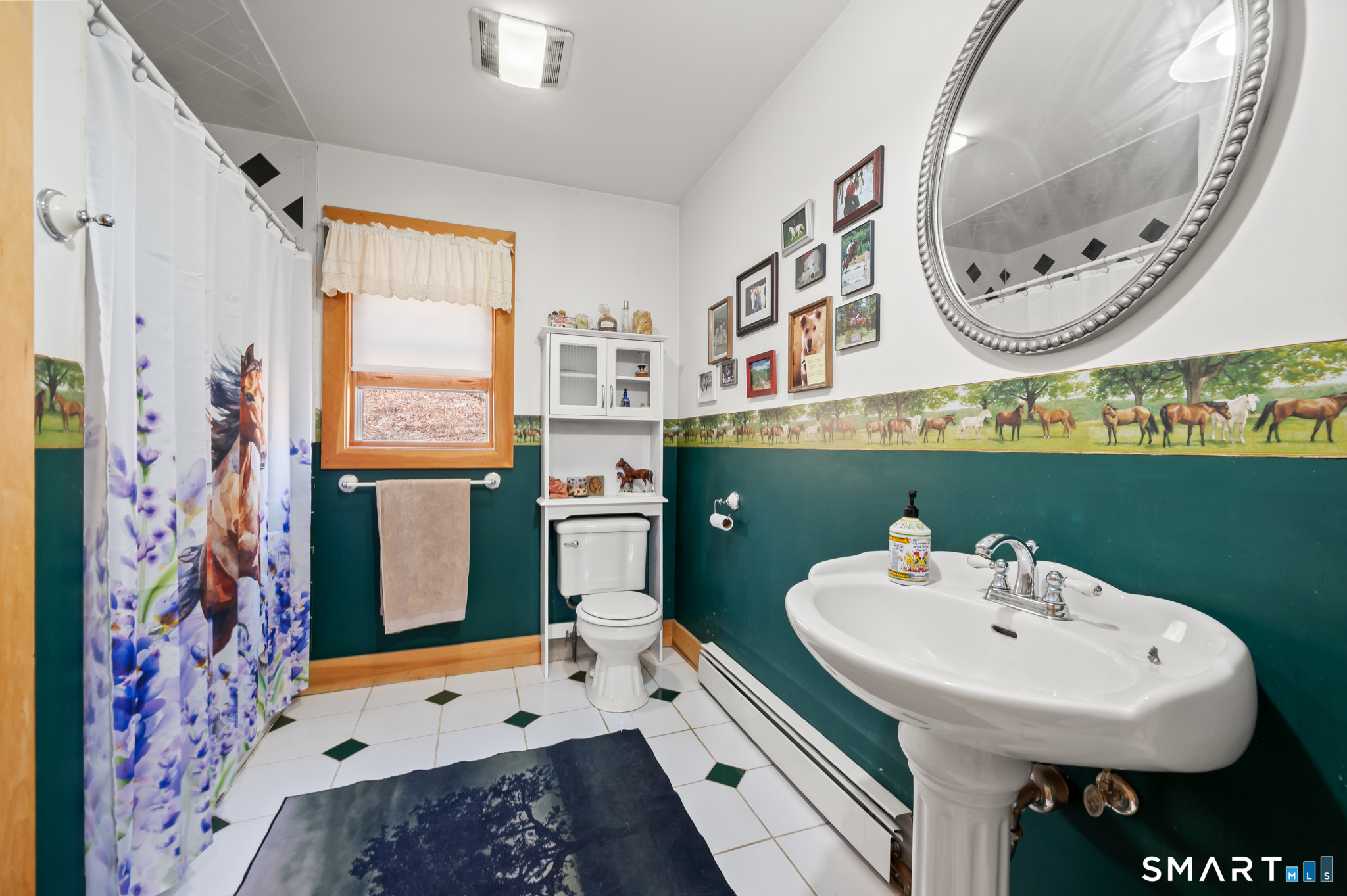 76 Cowles Road Woodbury, CT 06798 - Photo 29 of 39 1st Floor Full Bath