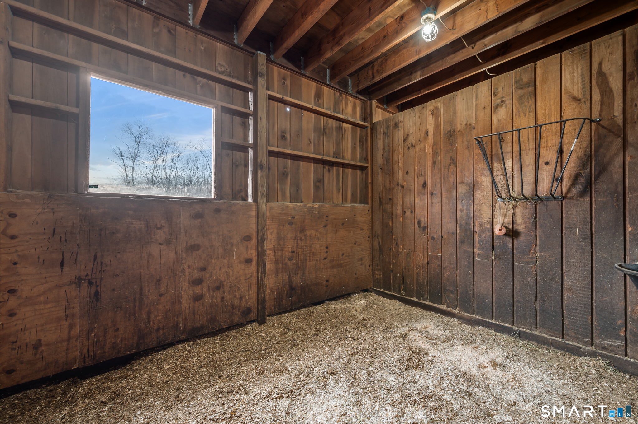 76 Cowles Road Woodbury, CT 06798 - Photo 5 of 39 All stalls equipt with individual hay shoots and mounted hay racks