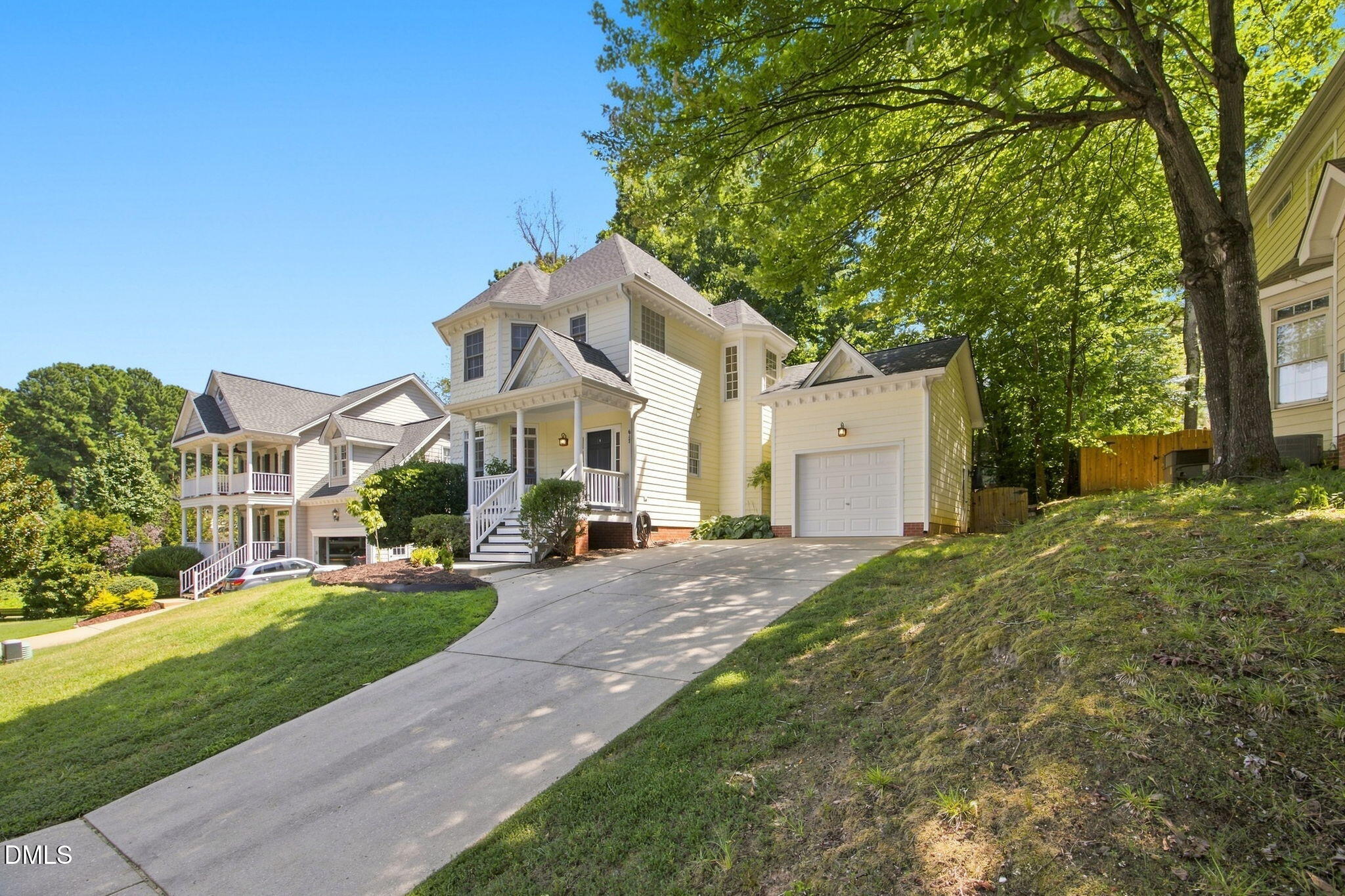617 Scotts Ridge Trail Apex, NC 27502 - Photo 4 of 66 5-web-or-mls-484A_1408
