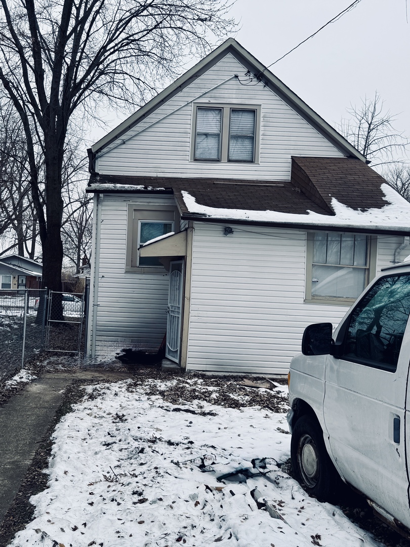 11725 South Morgan Street Chicago, IL 60643 - Photo 39 of 40 a view of backyard of house