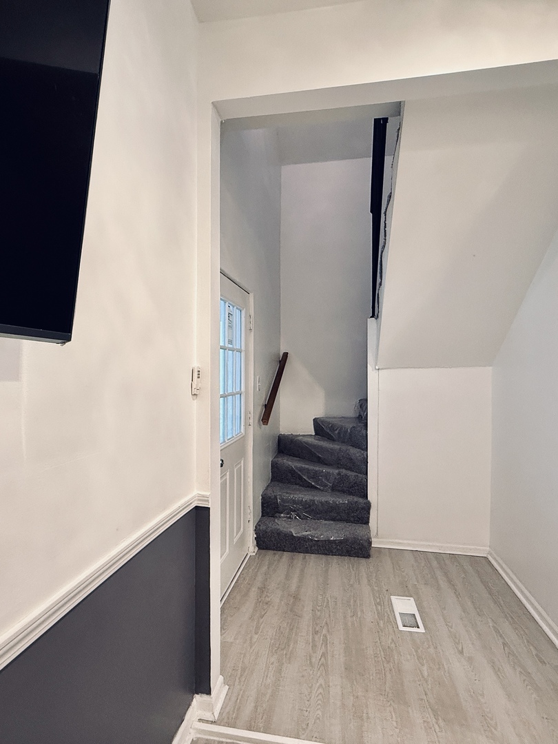 11725 South Morgan Street Chicago, IL 60643 - Photo 9 of 40 wooden floor in an empty room