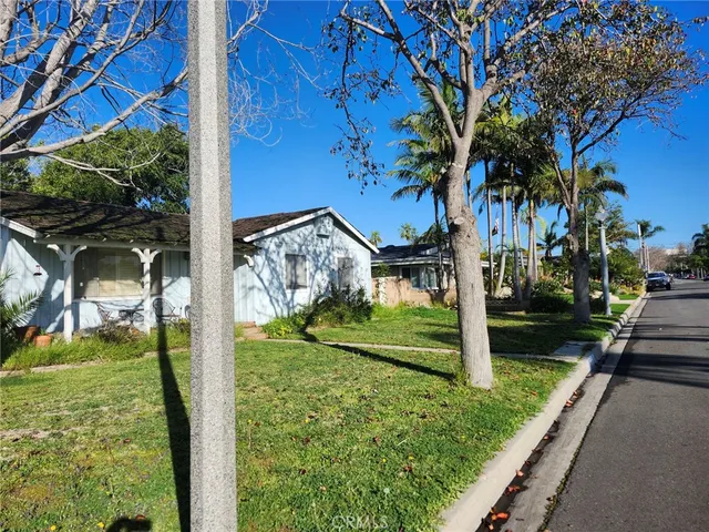 $2,500,000 | 1203 Park Huntington Beach, Huntington Beach, CA 92648