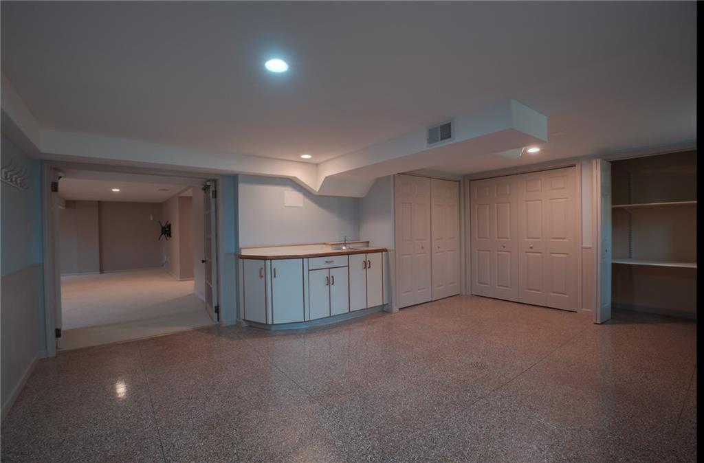 20 Easton Road Fox Chapel, PA 15238 - Photo 22 of 25