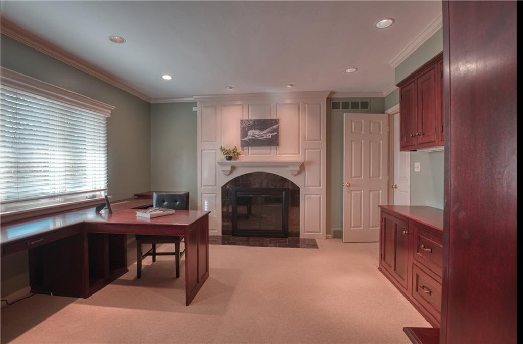 20 Easton Road Fox Chapel, PA 15238 - Photo 8 of 25