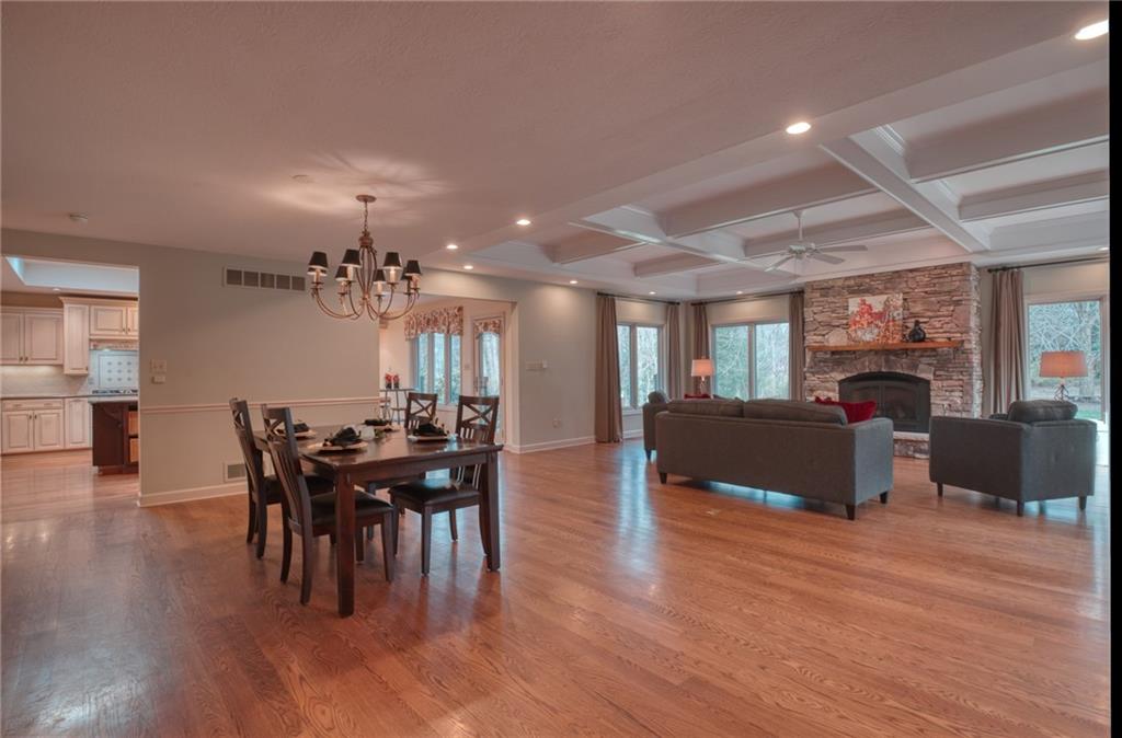 20 Easton Road Fox Chapel, PA 15238 - Photo 9 of 25