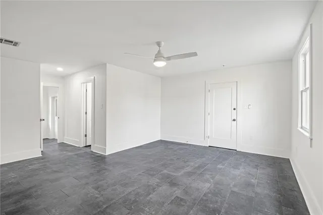 $2,200 | 42 Beauregard Drive, Gretna, LA 70053