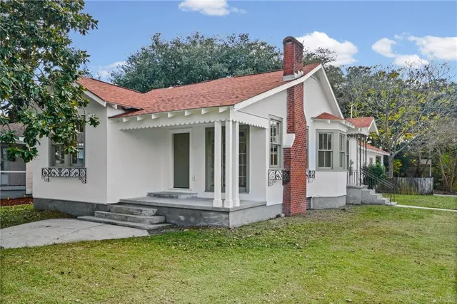 $2,200 | 42 Beauregard Drive, Gretna, LA 70053