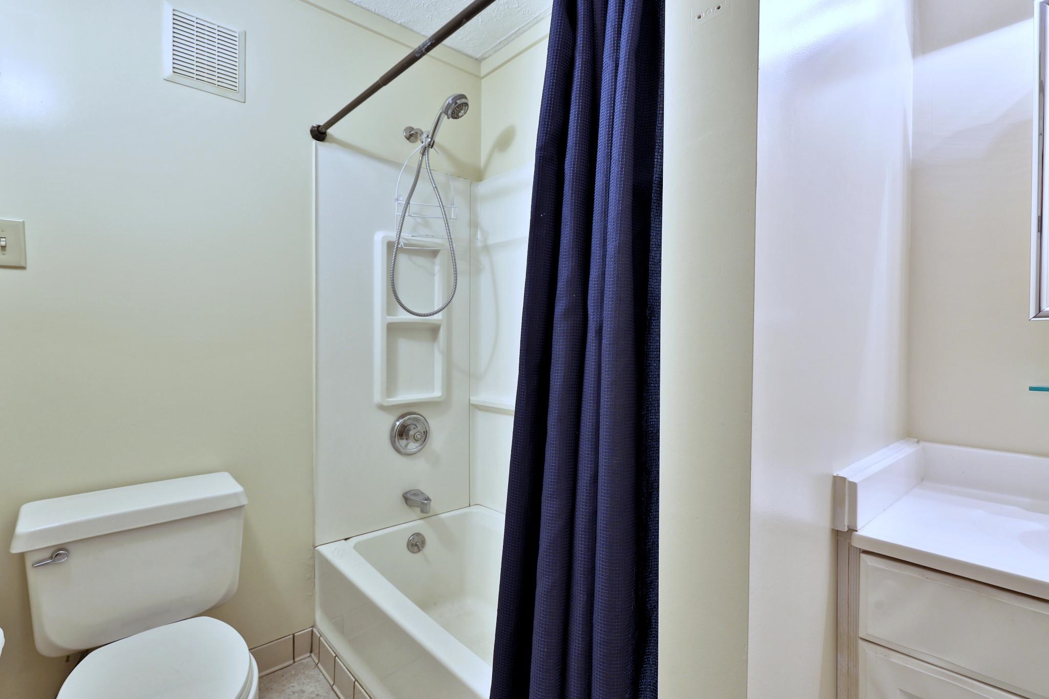 697 East Mountain Road, Unit A2 Killington, VT 05751 - Photo 16 of 35 Gallery Image 16