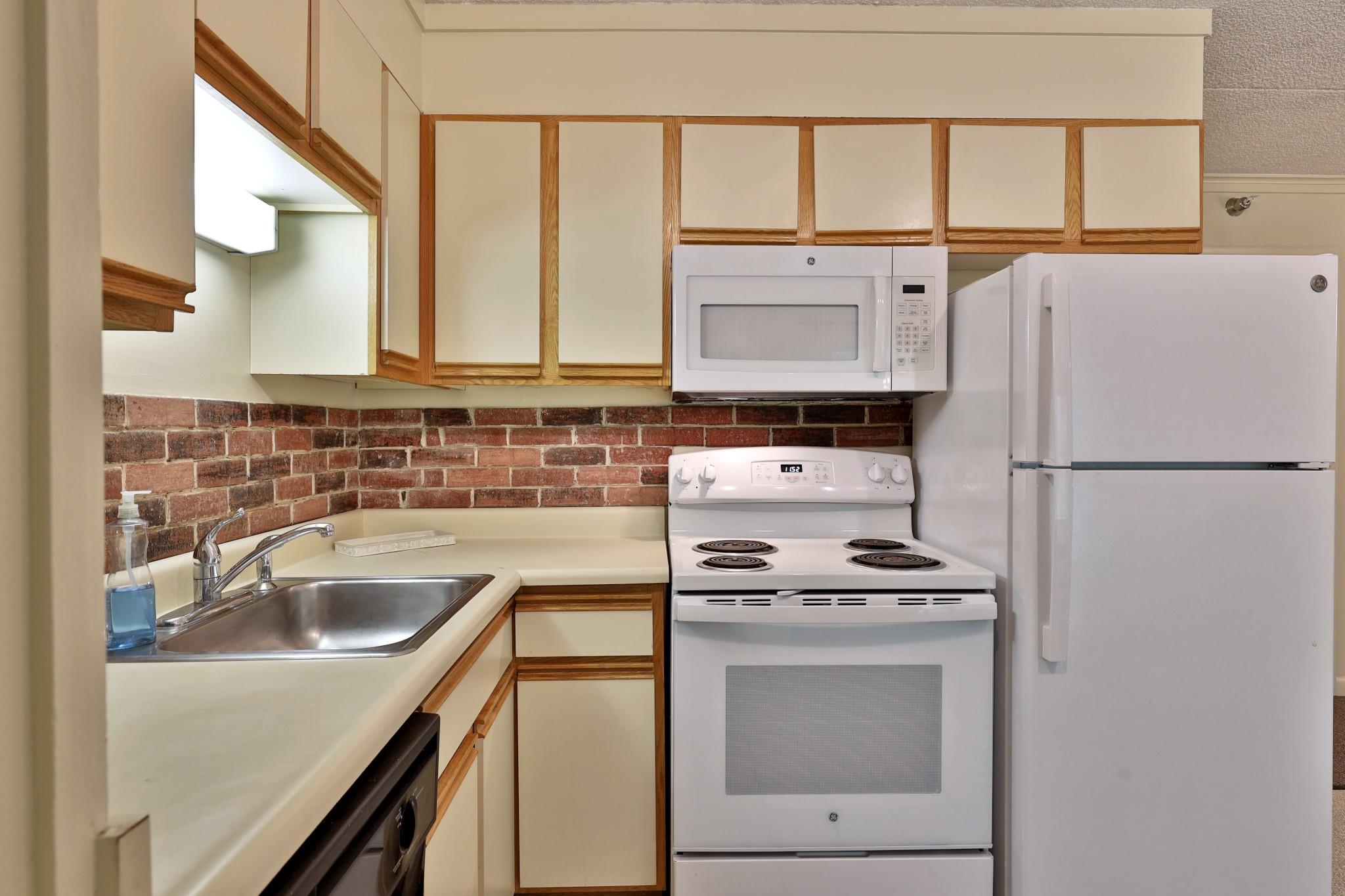 697 East Mountain Road, Unit A2 Killington, VT 05751 - Photo 3 of 35 Gallery Image 3