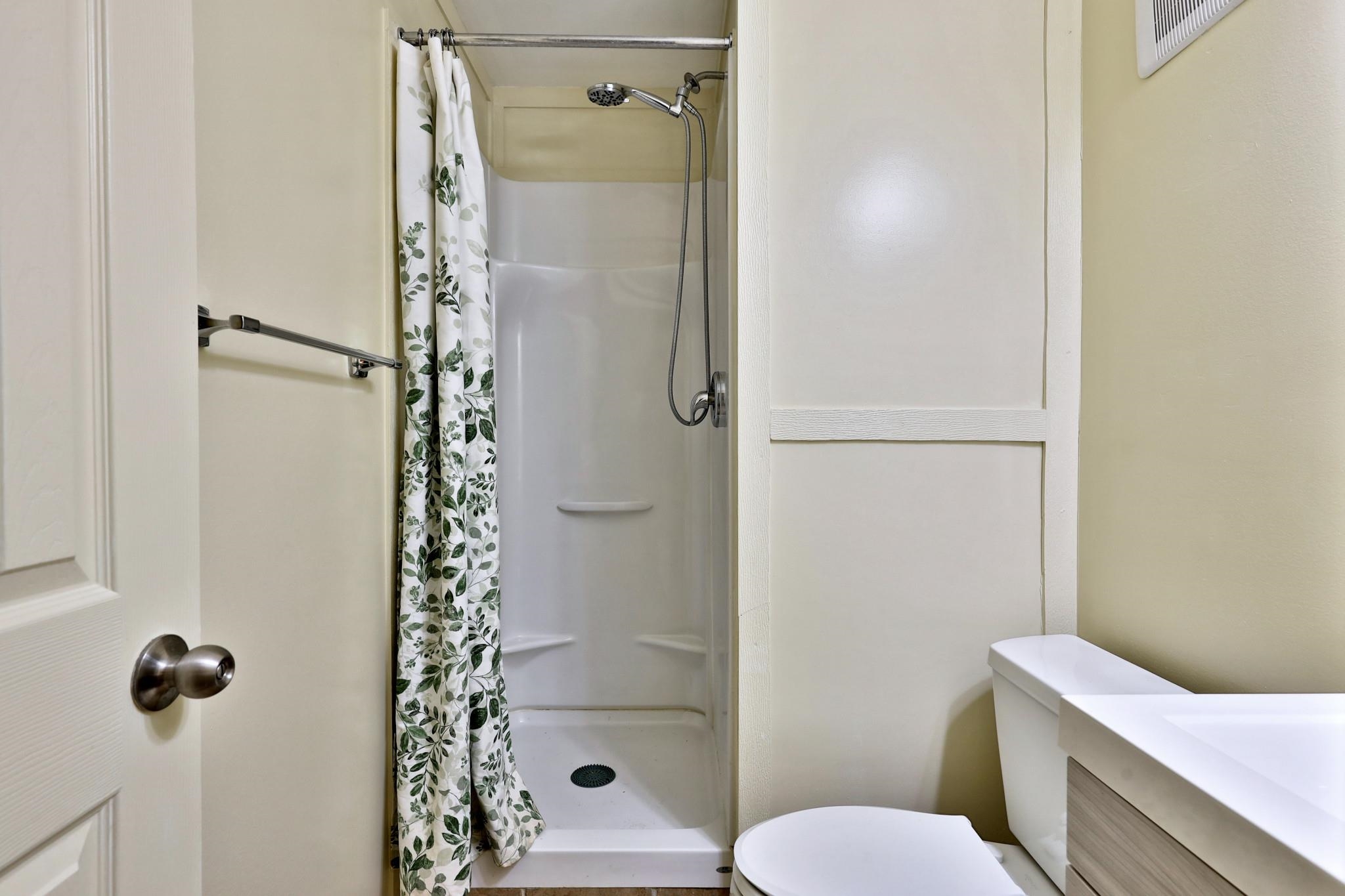 697 East Mountain Road, Unit A2 Killington, VT 05751 - Photo 8 of 35 Gallery Image 8