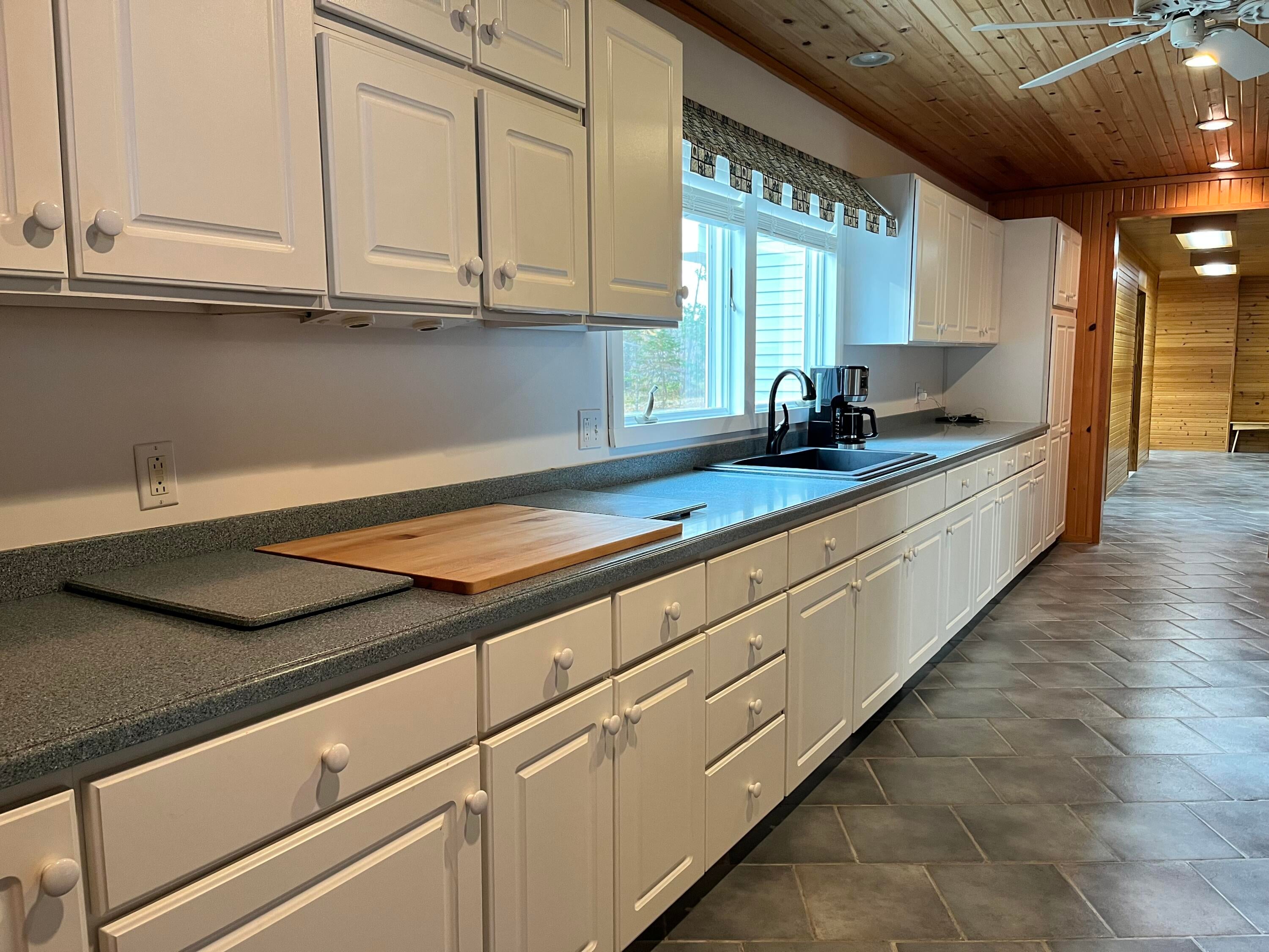 2424 North Black River Road Cheboygan, MI 49721 - Photo 11 of 25 Gallery Image 11