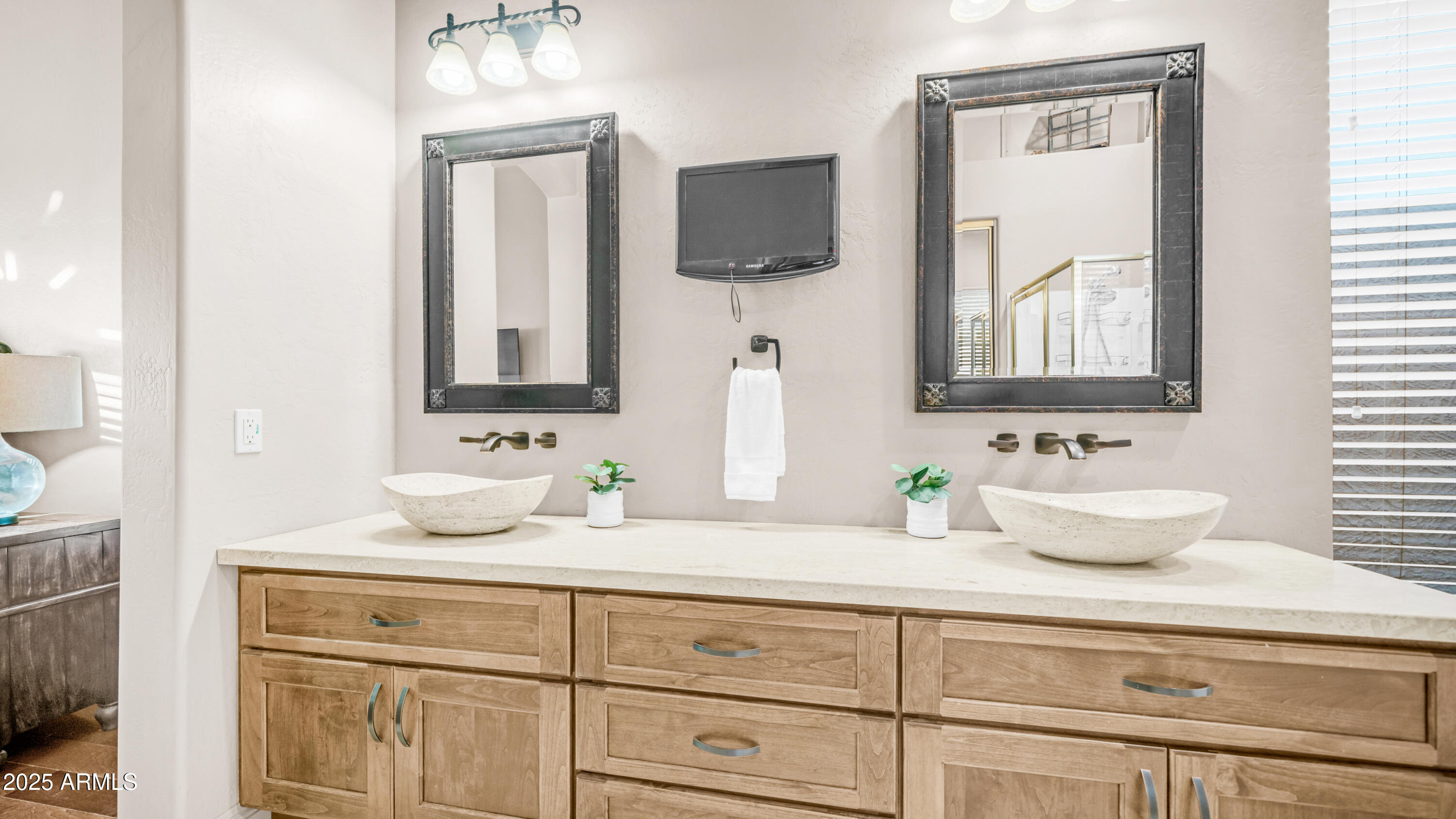 6334 East Viewmont Drive, Unit 25 Mesa, AZ 85215 - Photo 22 of 44 Primary Bathroom