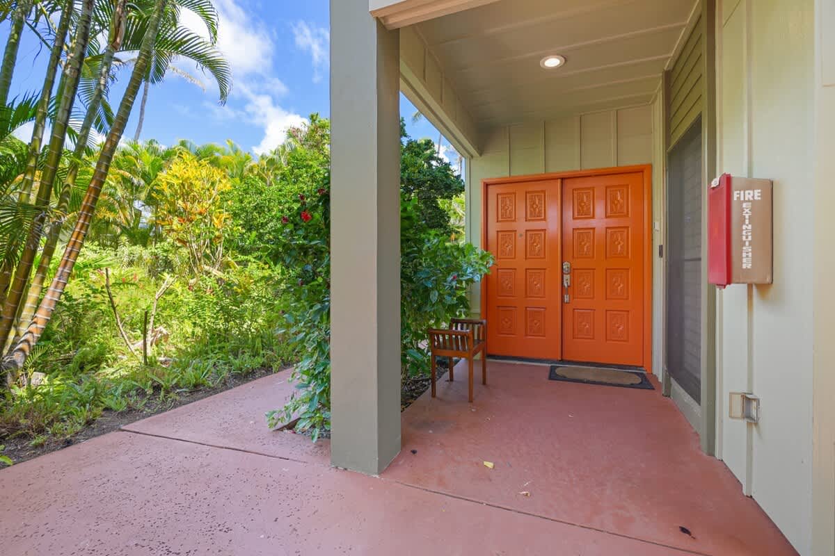 366 Papaloa Road, Unit 114 Kapaa, HI 96746 - Photo 10 of 23 a view of a porch with a yard