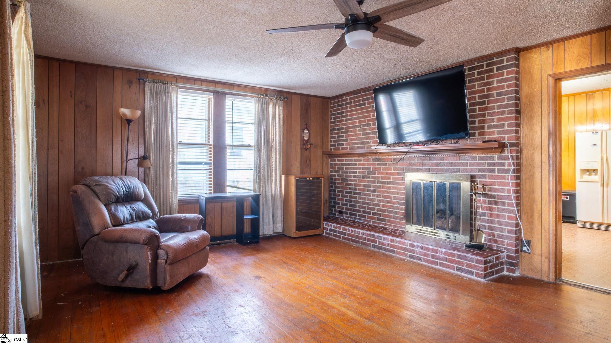 4 West Fleming Street Ware Shoals, SC 29692 - Photo 4 of 38