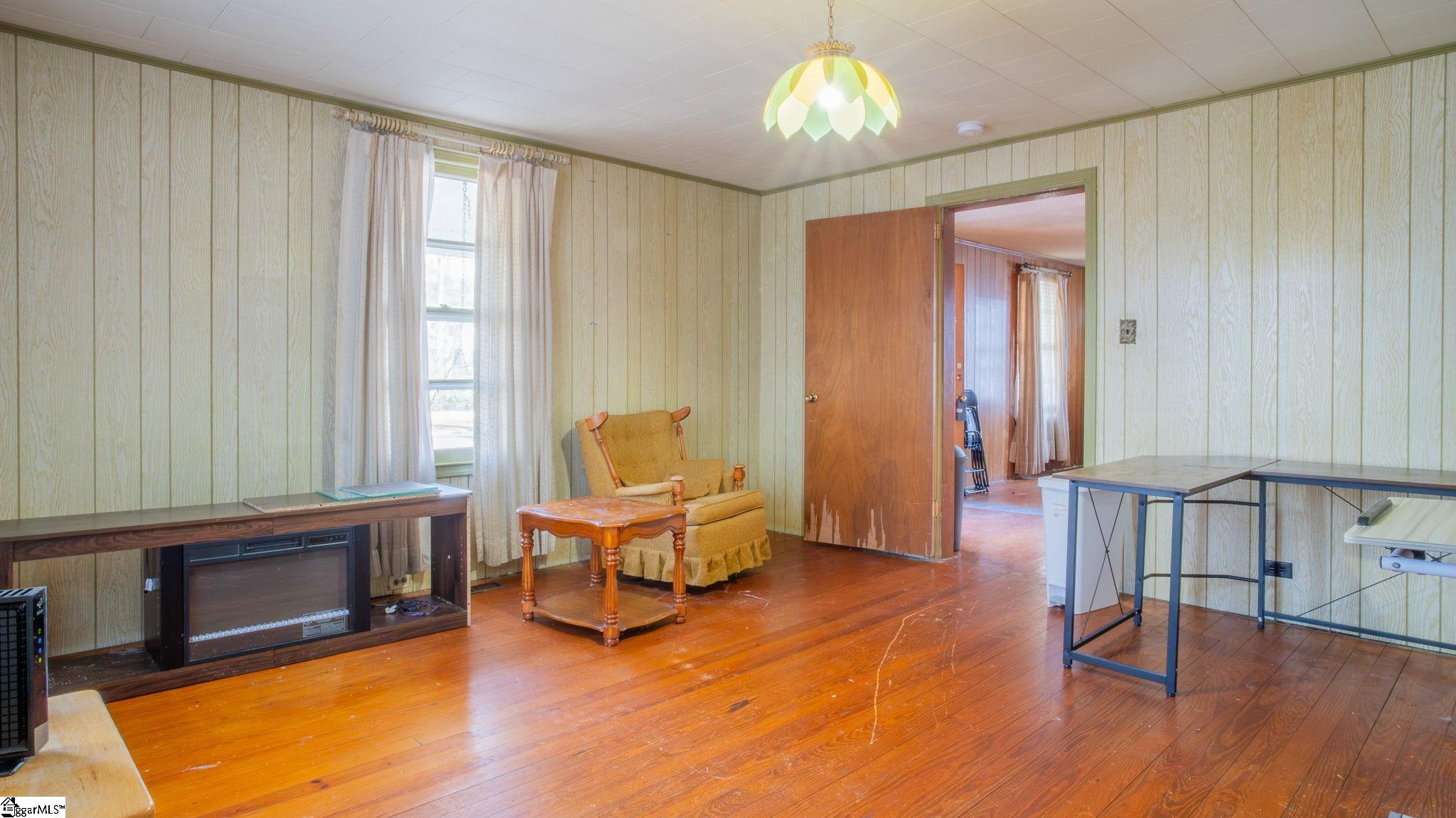 4 West Fleming Street Ware Shoals, SC 29692 - Photo 5 of 38