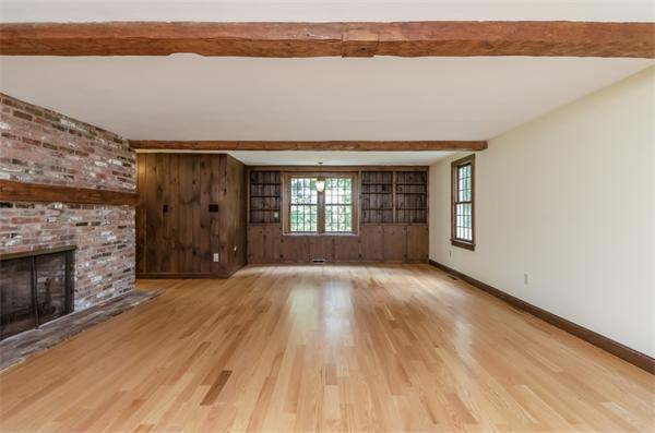 7 Lawrence Road Boxford, MA 01921 - Photo 4 of 22 Gallery Image 4