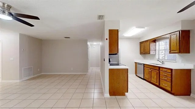 $1,650 | 224 West McClendon Street, Lady Lake, FL 32159