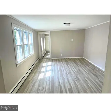 a black and white photo of a room