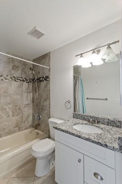 18916 93rd Road North Loxahatchee, FL 33470 - Photo 14 of 20 Guest Bathroom