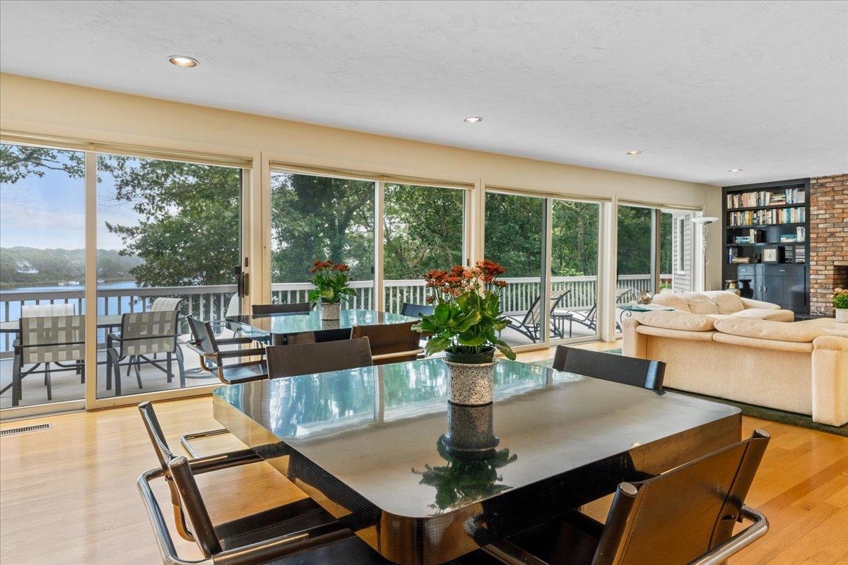19 Ockway Bay Road Mashpee, MA 02649 - Photo 12 of 79 20-19Ock-120