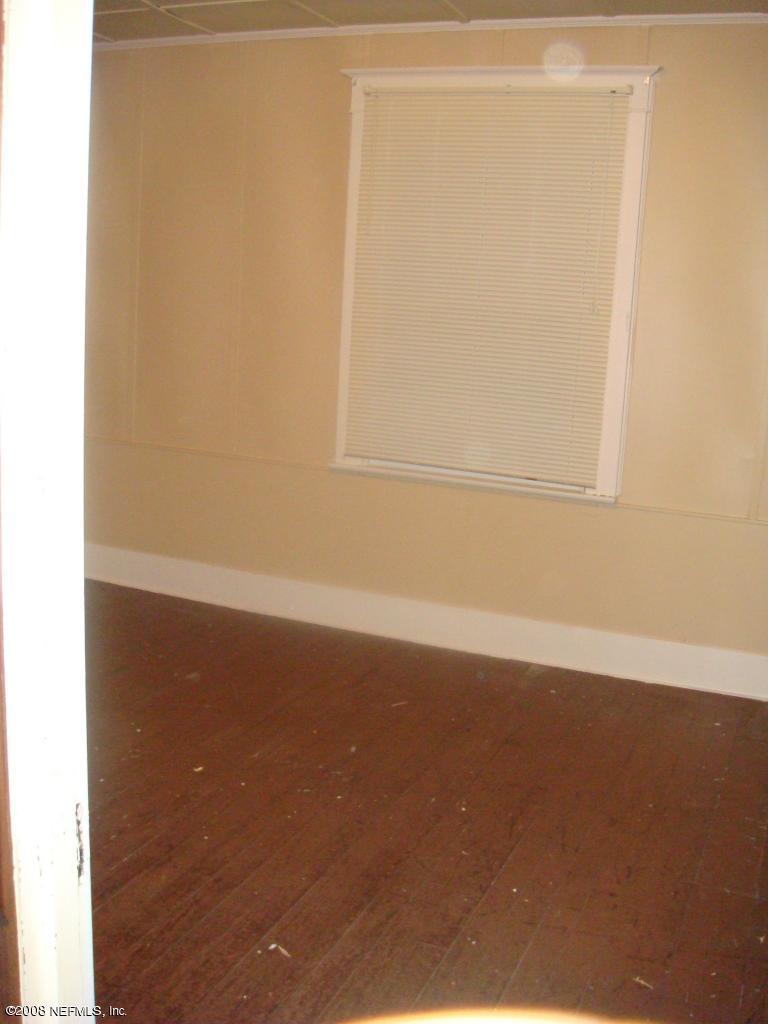 10703 Old Kings Road Jacksonville, FL 32219 - Photo 9 of 15 Beautiful New window