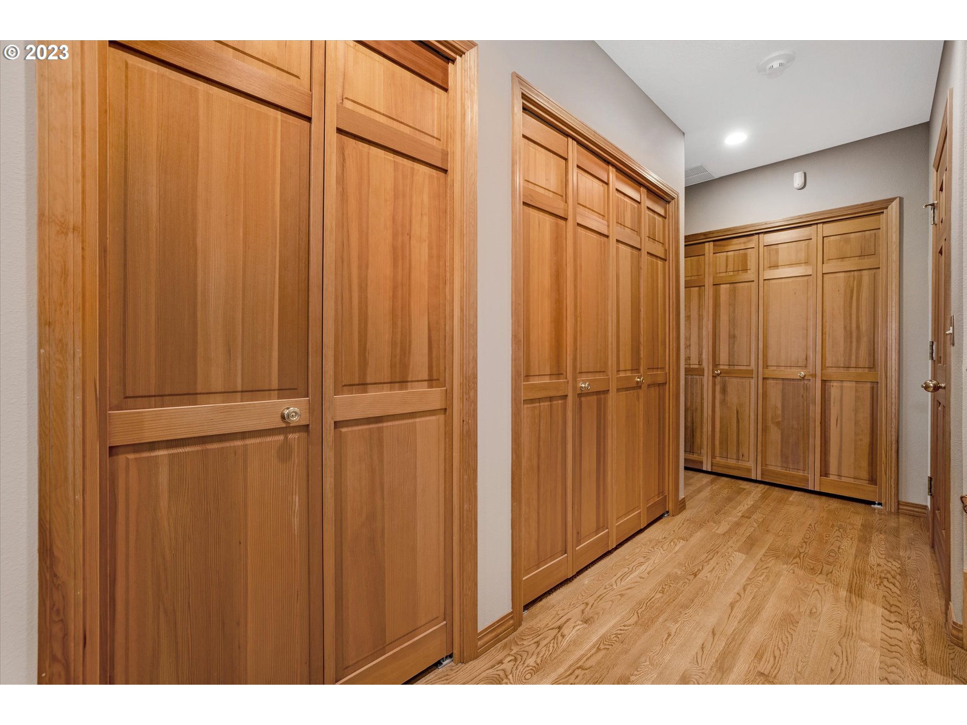 21100 South Summit Ridge Lane Oregon City, OR 97045 - Photo 25 of 32 a view of an empty room