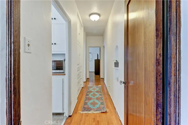 $1,799,000 | 390 Carroll Street East, Long Beach, CA 90814