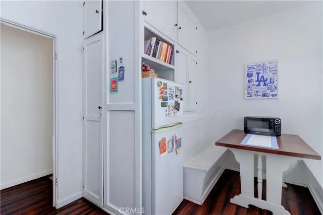 $1,799,000 | 390 Carroll Street East, Long Beach, CA 90814