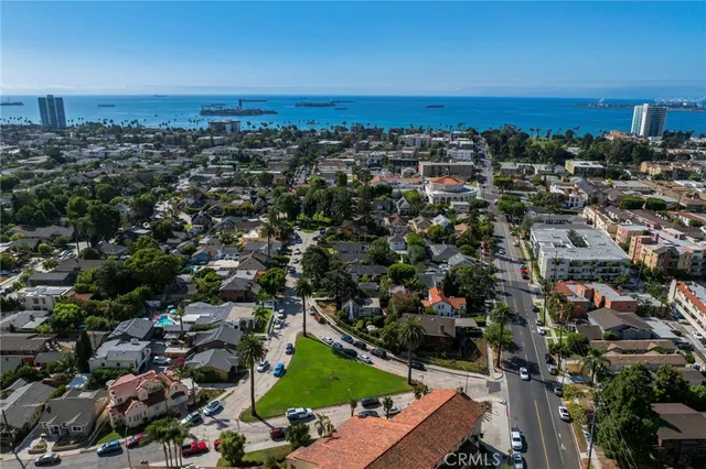 $1,799,000 | 390 Carroll Street East, Long Beach, CA 90814