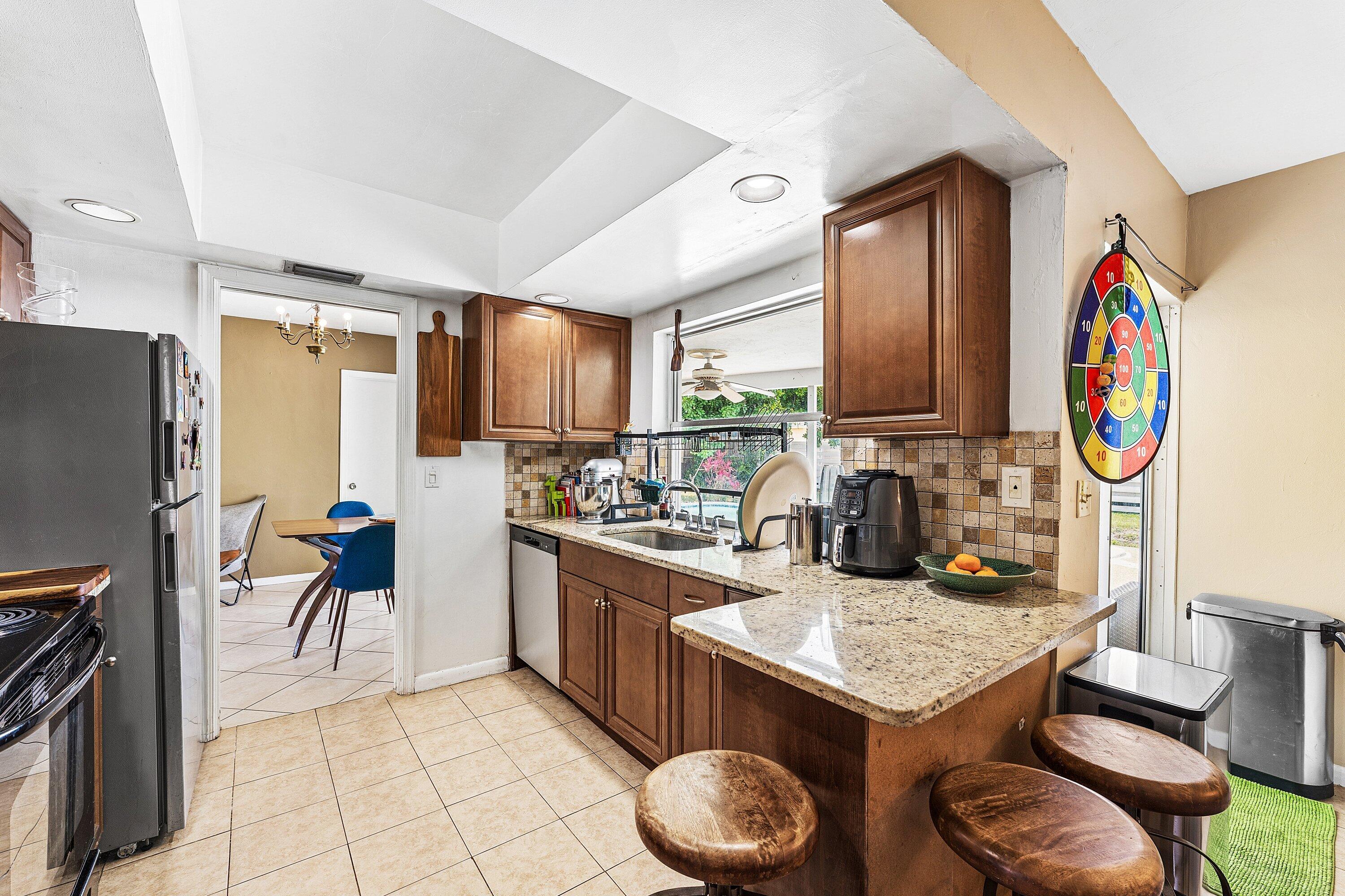 2 Tam O Shanter Lane Boca Raton, FL 33431 - Photo 9 of 41 009-2TamOShanterLane-BocaRaton-FL-33431-