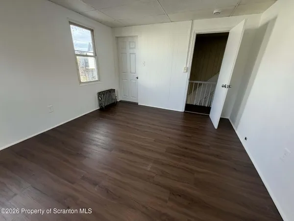 $1,300 | 112 Green Place, Pittston, PA 18640