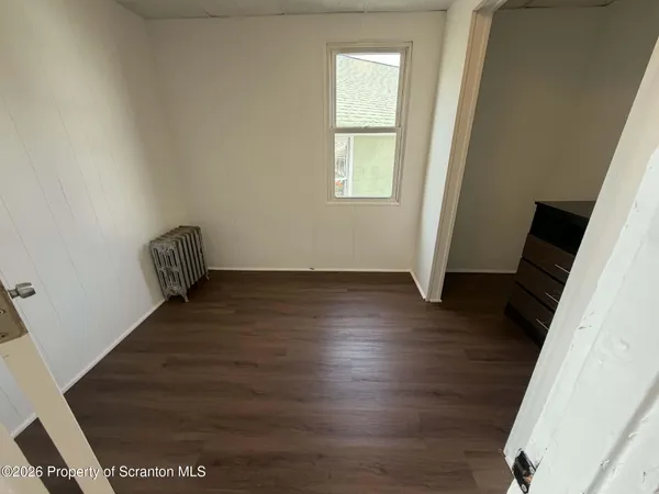 $1,300 | 112 Green Place, Pittston, PA 18640