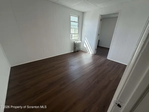 $1,300 | 112 Green Place, Pittston, PA 18640