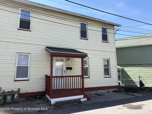 $1,298 | 112 Green Place, Pittston, PA 18640