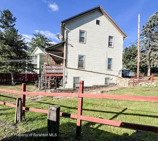 $1,298 | 112 Green Place, Pittston, PA 18640