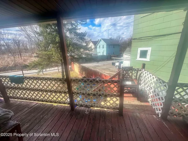 $1,298 | 112 Green Place, Pittston, PA 18640