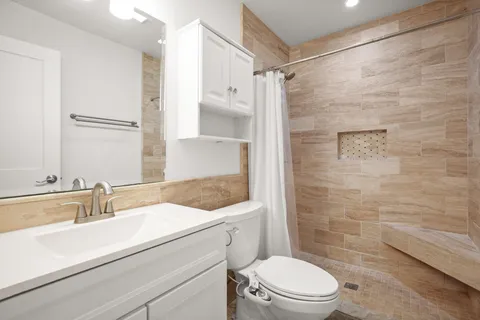 $2,350 | 1212 Dunstan Drive, Austin, TX 78745
