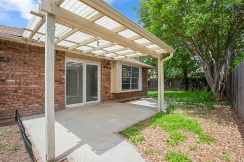 $2,350 | 1212 Dunstan Drive, Austin, TX 78745