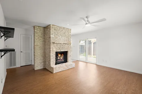 $2,350 | 1212 Dunstan Drive, Austin, TX 78745