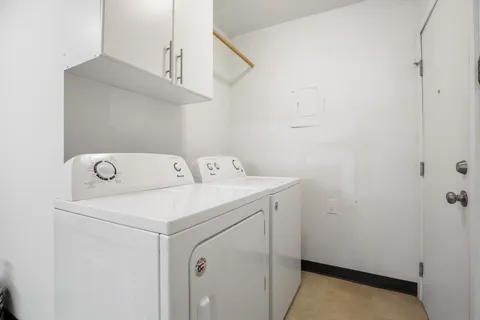 $2,350 | 1212 Dunstan Drive, Austin, TX 78745