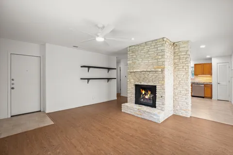 $2,350 | 1212 Dunstan Drive, Austin, TX 78745