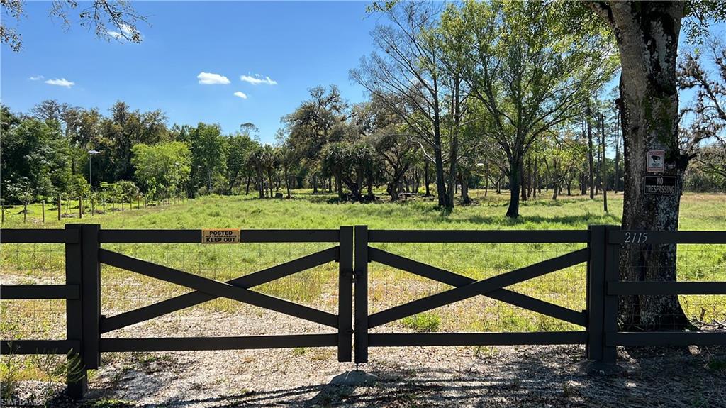 2115 Cr 78 Road North LaBelle, FL 33935 - Photo 8 of 10 Gate with a view of countryside