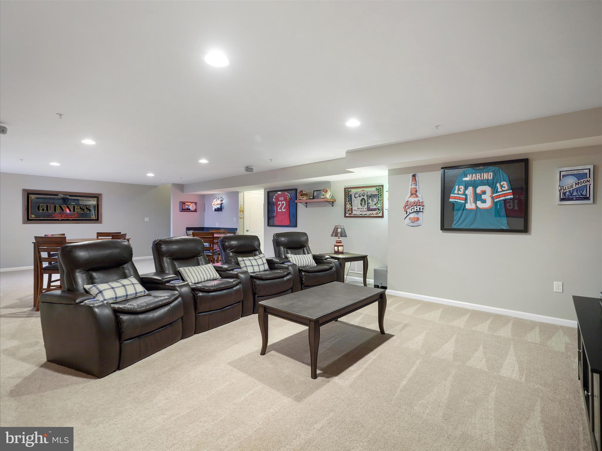 6200 Payton Way Frederick, MD 21703 - Photo 33 of 62 a living room with furniture and a potted plant