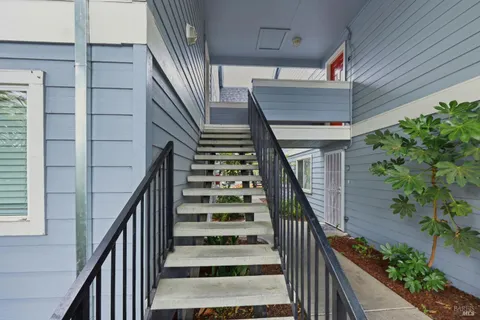 $369,000 | 225 Burt Street, Unit 9, Santa Rosa, CA 95404