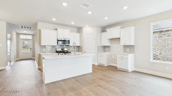 $293,000 | 207 Bellewood, Lafayette, LA 70507